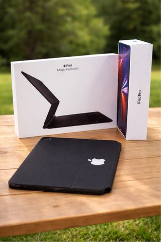 iPad Pro 12.9 5ª Gen (2021) + Magic Keyboard