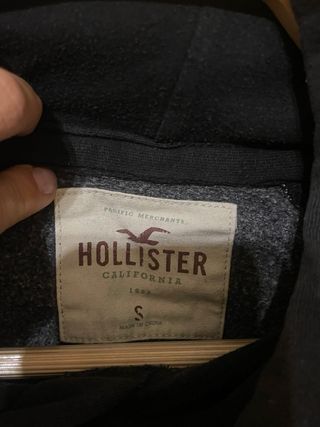 Sudadera Hollister Negra y Gris