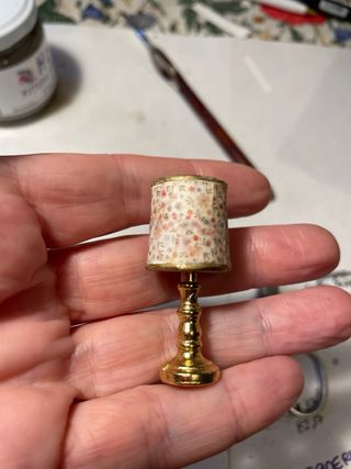 Lampada da tavolo per casa delle bambole
