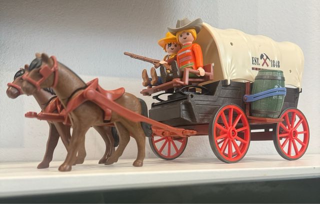 Playmobil Carro con Caballos y Figuras de segunda mano por 14 EUR