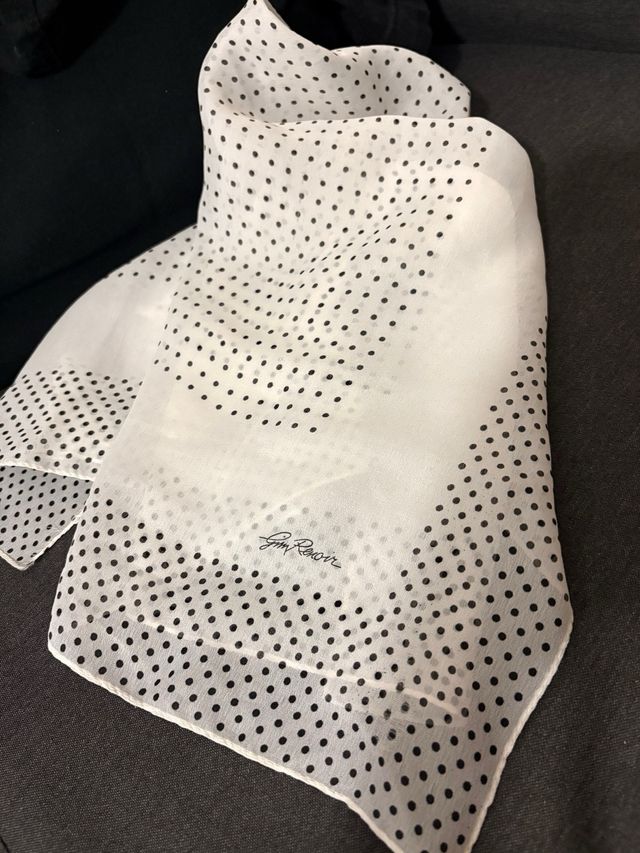 Pañuelo Made in Italy Lunares Blanco y Negro