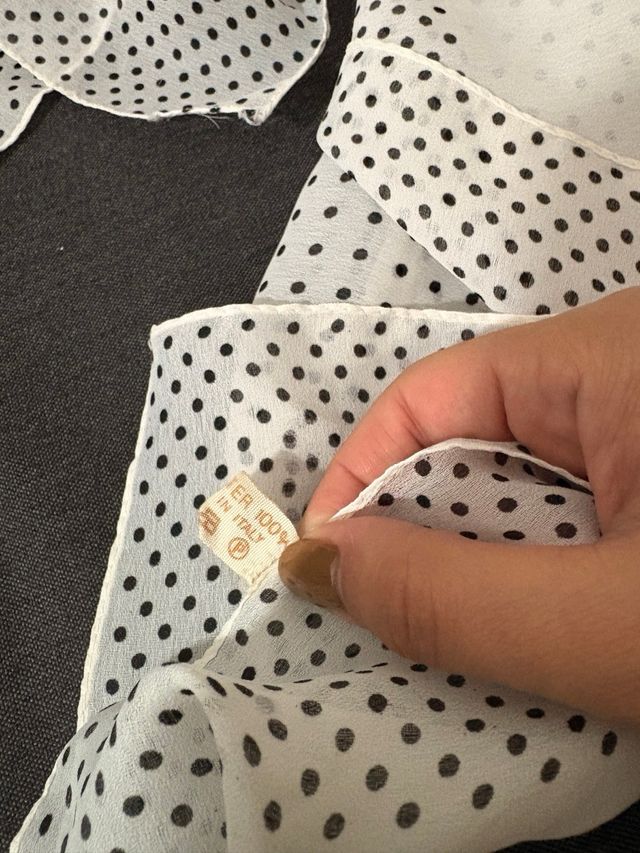 Pañuelo Made in Italy Lunares Blanco y Negro