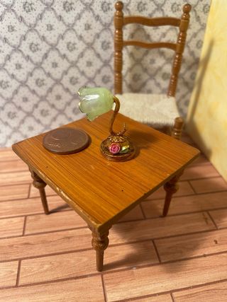 Lampada verde dollshouse in vetro e legno