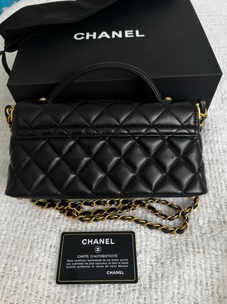 Borsa Chanel Black con dettagli dorati