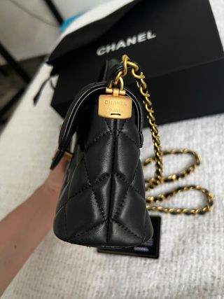 Borsa Chanel Black con dettagli dorati