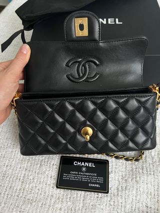Borsa Chanel Black con dettagli dorati