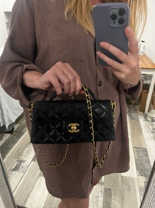 Borsa Chanel Black con dettagli dorati