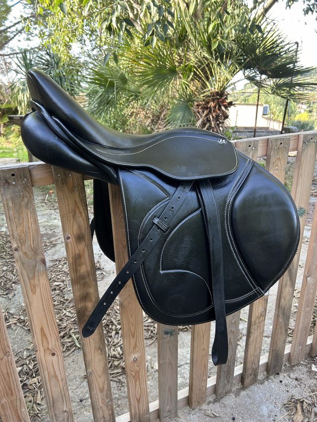 Silla de montar Cavallier 17”