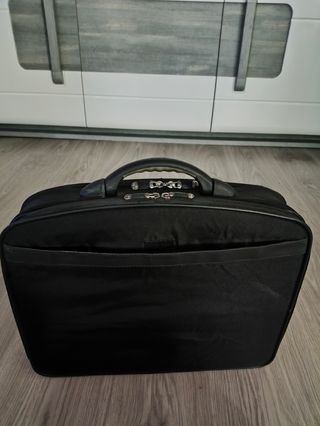 Maletín Targus Negro para Portátil y Documentos