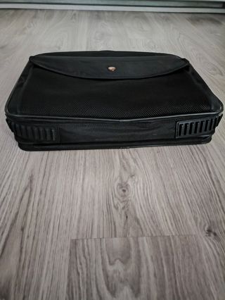 Maletín Targus Negro para Portátil y Documentos