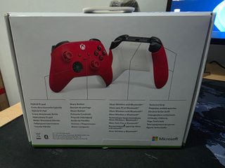 Mando Xbox Series X Pulse Red