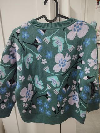 Jersey verde estampado flores niña