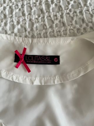 Chaqueta blanca con volantes