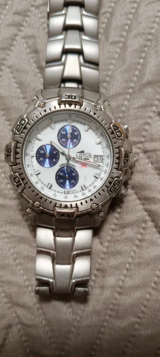 Reloj Lotus Cronógrafo WR 100M