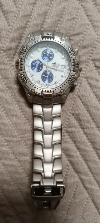 Reloj Lotus Cronógrafo WR 100M