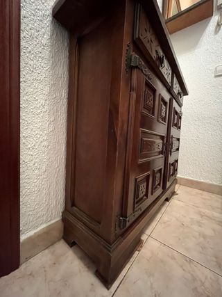 Mueble de entrada de madera y mármol extraíble