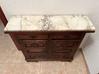 Mueble de entrada de madera y mármol extraíble