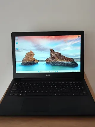 Portátil Dell i3 7ª Gen 240GB SSD NVMe