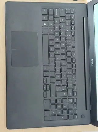 Portátil Dell i3 7ª Gen 240GB SSD NVMe