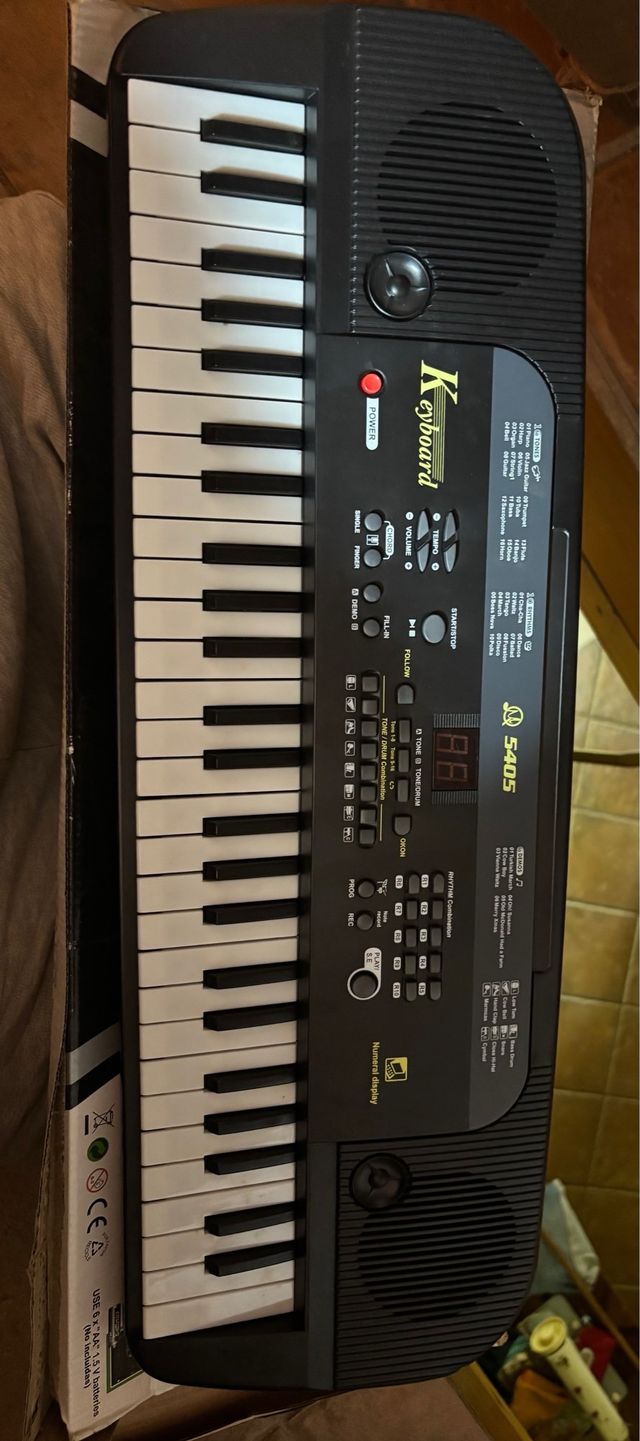 Teclado Electrónico 5405