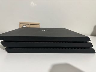 PS4 Pro (PlayStation 4 Pro) Negra
