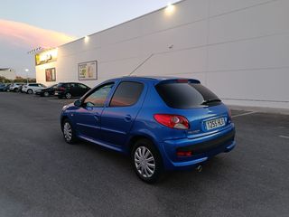 Peugeot 206 2012 130.000km