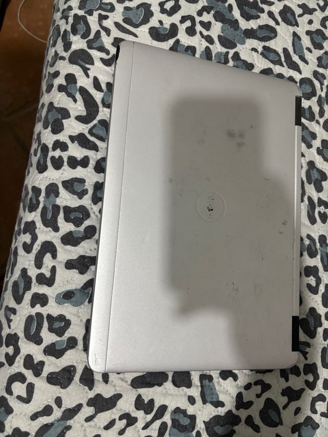 Portátil Dell Plata