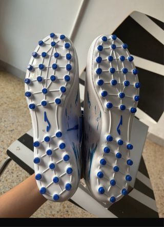 Zapatillas Fútbol Joma Blancas y Azules