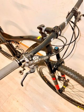 La bici Orbea Oiz M30 ha 2 uscite