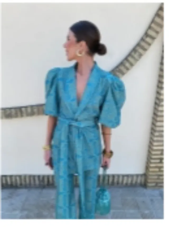 Conjunto invitada azul