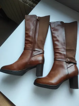 Botas de piel marrones
