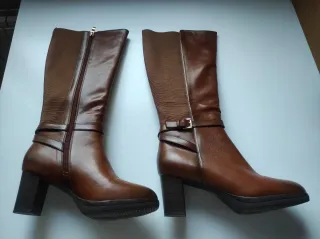 Botas de piel marrones