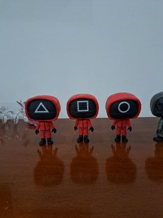 Statuette in gomma stile Squid Game