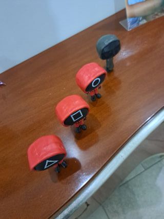 Statuette in gomma stile Squid Game