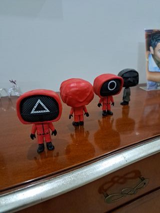 Statuette in gomma stile Squid Game