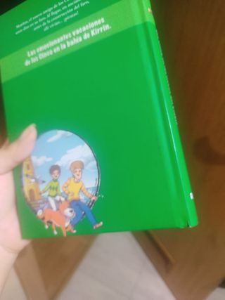 Dos libros de los cinco