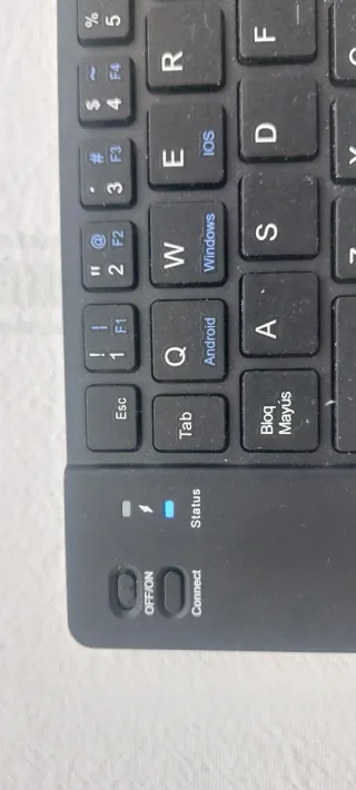 Teclado Bluetooth Plegable HT