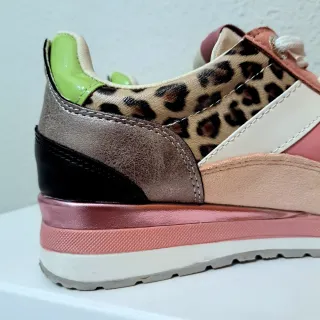Sneakers Watermelon 
Zapatillas de temporada 2025