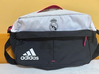 Bolso Adidas Real Madrid Blanco y Negro