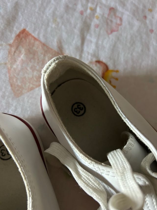 Zapatillas niña talla 33 piel blancas
