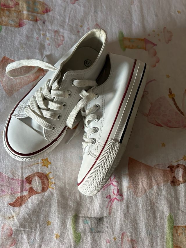 Zapatillas niña talla 33 piel blancas