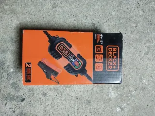 Cargador Batería Coche Moto Black+Decker 6V-12V