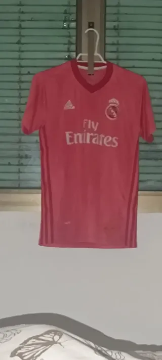 Camiseta Real Madrid rosa Fly Emirates