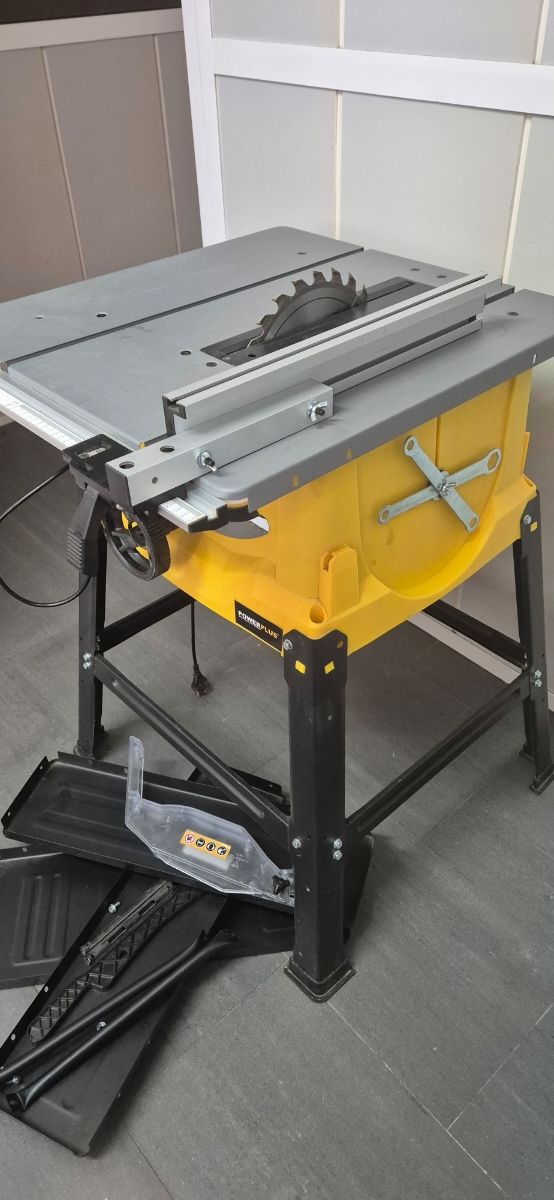 Sierra Circular de Mesa PowerPlus POWX07595