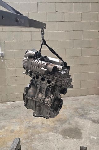 Motor Nissan RH12