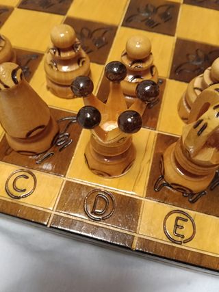 Tablero de ajedrez y fichas