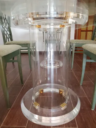 Mesa de comedor metacrilato+cristal, pies metacril