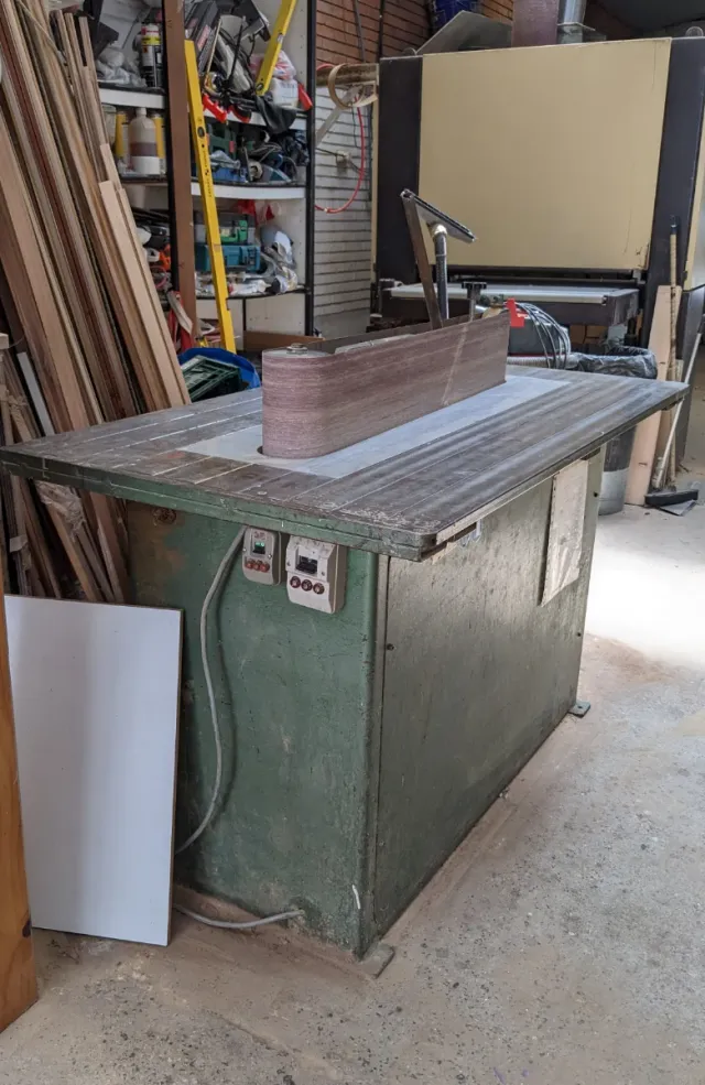 Lijadora de mesa oscilante