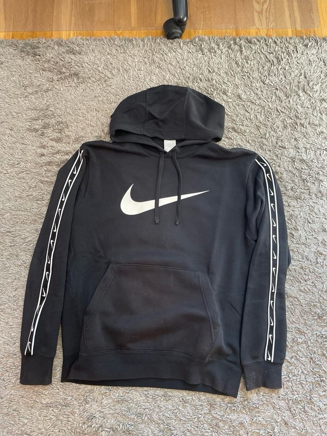 Sudadera Nike Negra con Logo
