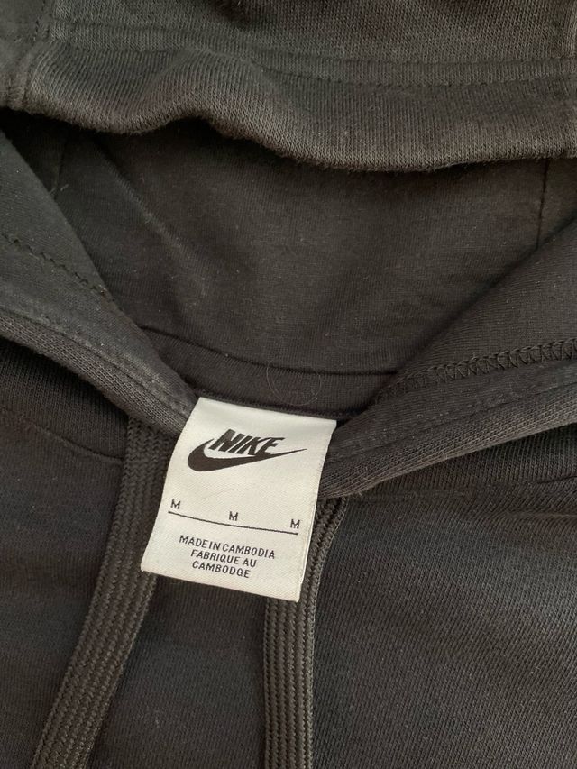 Sudadera Nike Negra con Logo